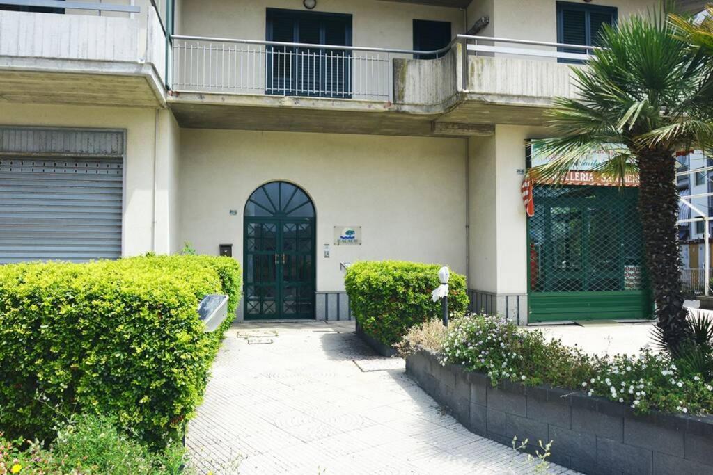 Appartamento Casasolemare Fondachello Fondachello  Exterior foto